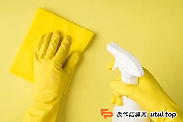 花近3万元买420瓶清洁剂，多地老年人陷入“上门清洁陷阱”！